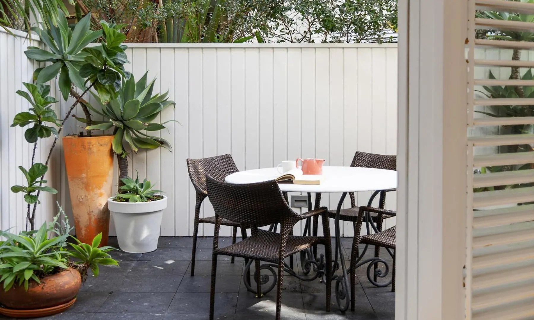 Apartment Coastal Serenity At Little Cove Noosa Heads